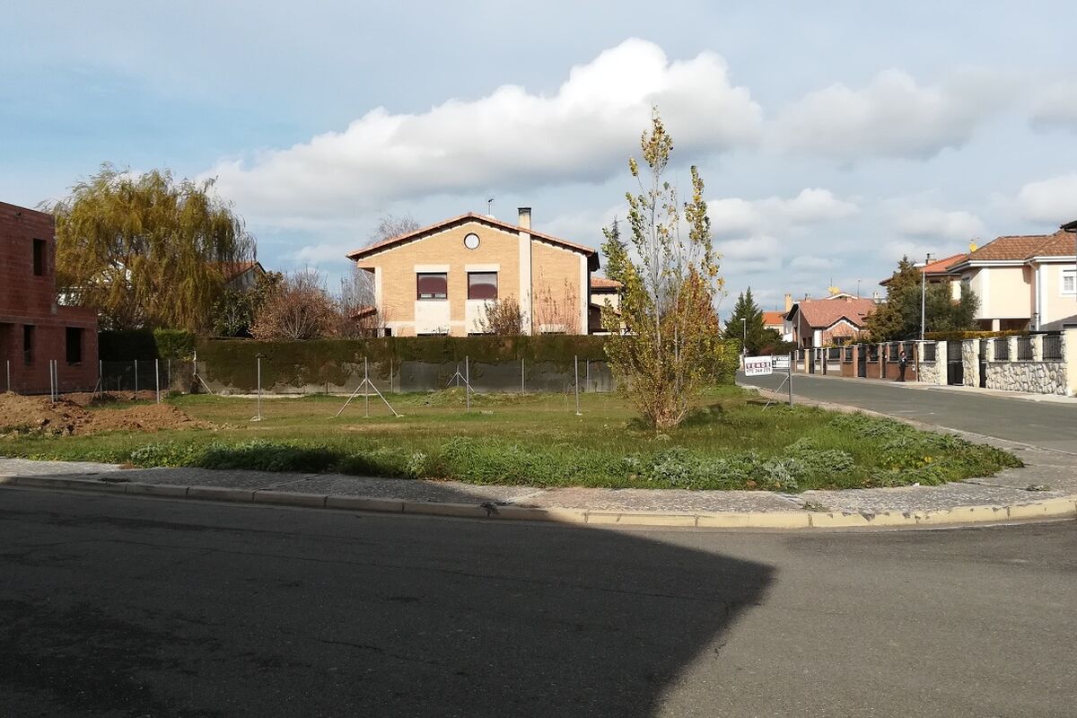 Solar en El Burgo de Osma – foto 1