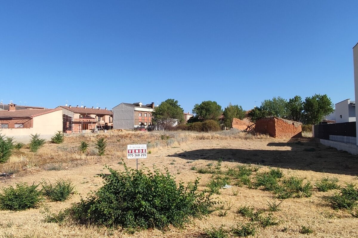 Solar en El Burgo de Osma – foto 1